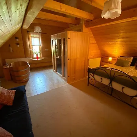 木屋 Swierkowe Wzgorze