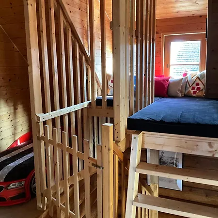 木屋 Swierkowe Wzgorze