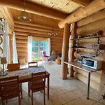 Swierkowe Wzgorze Chalet *