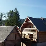 Swierkowe Wzgorze Chalet *
