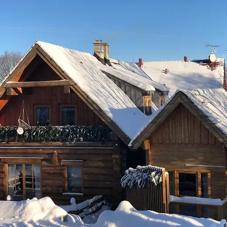 Swierkowe Wzgorze Alpesi faház